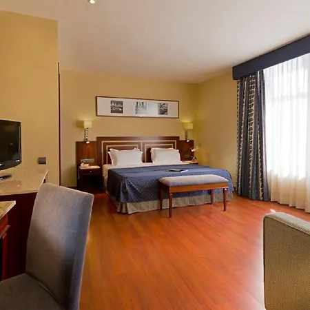 Отель Eurostars Ciudad De