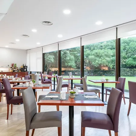 Eurostars Ciudad De Hotell 4*