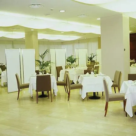 Eurostars Ciudad De Отель