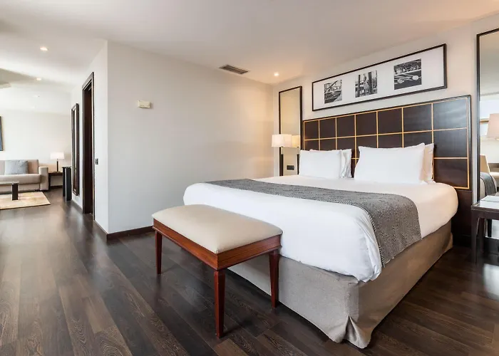 Eurostars Ciudad De Hotel 4*