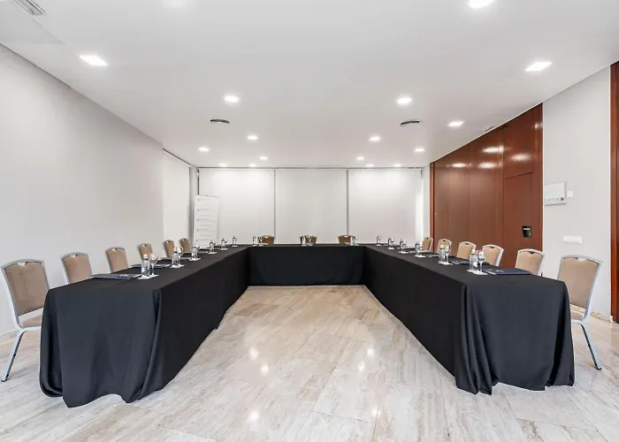 Eurostars Ciudad De Hotel 4*